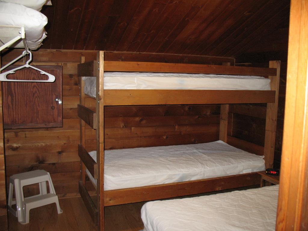 Forest Lake Camping Resort Cabin 18 Advance Ngoại thất bức ảnh